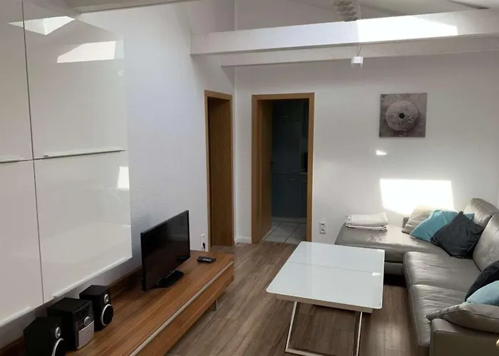 In Mit Schwimmbecken *